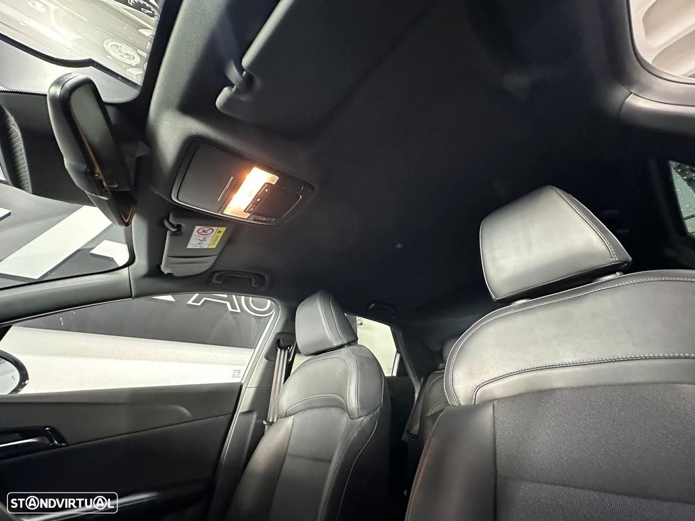 MG MG4 64 kWh Luxury - 48