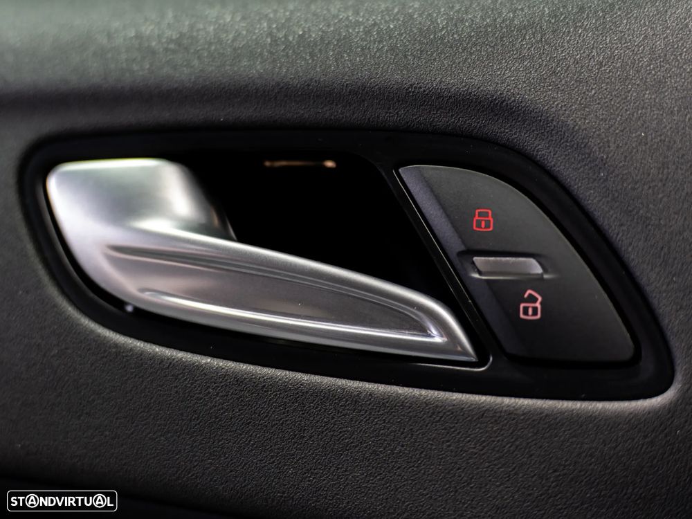 Audi TT Coupé 2.0 TFSI S-line - 18