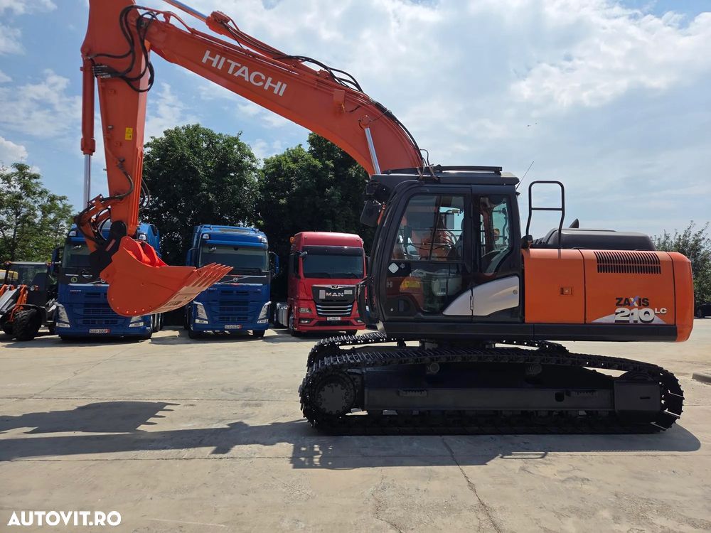 Hitachi ZX210LC-6, 23 tone, cupa NOUA 1,3mc, 2018, 7.784h, CUPLA rapida OIL QUICK, cupa ingusta, inst picon si rotire pe brate, 3 camere, lant 90% ok, consum mediu 9l/h, FULL OPTION, STARE FOARTE BUNA, posibilitate leasing 3 ani-PROMOTIE 83.900 EUR+Tva - 20