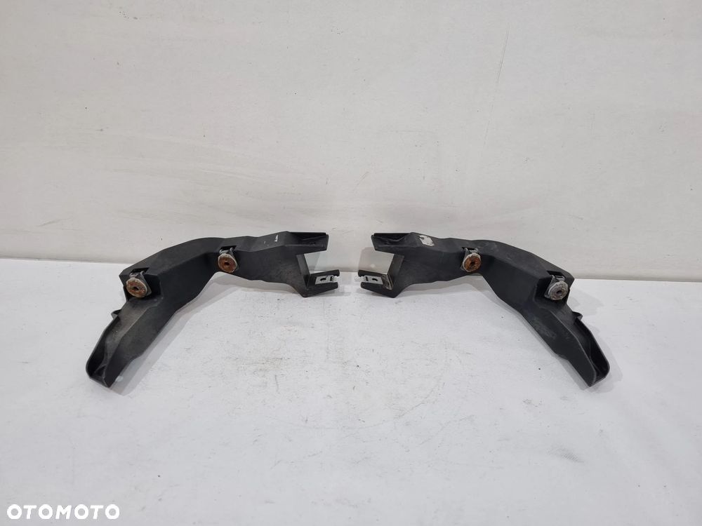 BMW I3 I01 ŚLIZG MOCOWANIE WSPORNIK LAMPY LEWY PRAWY 7331555 7331556 - 4