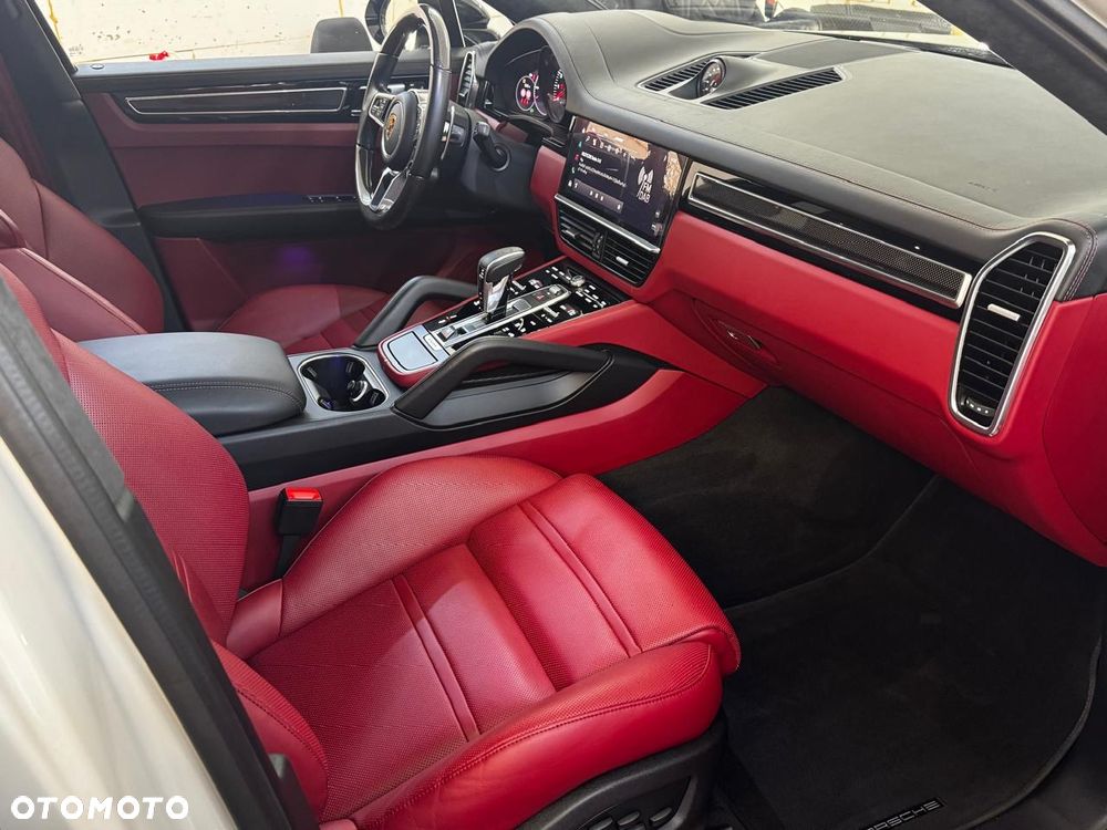 Porsche Cayenne Platinum Edition - 9