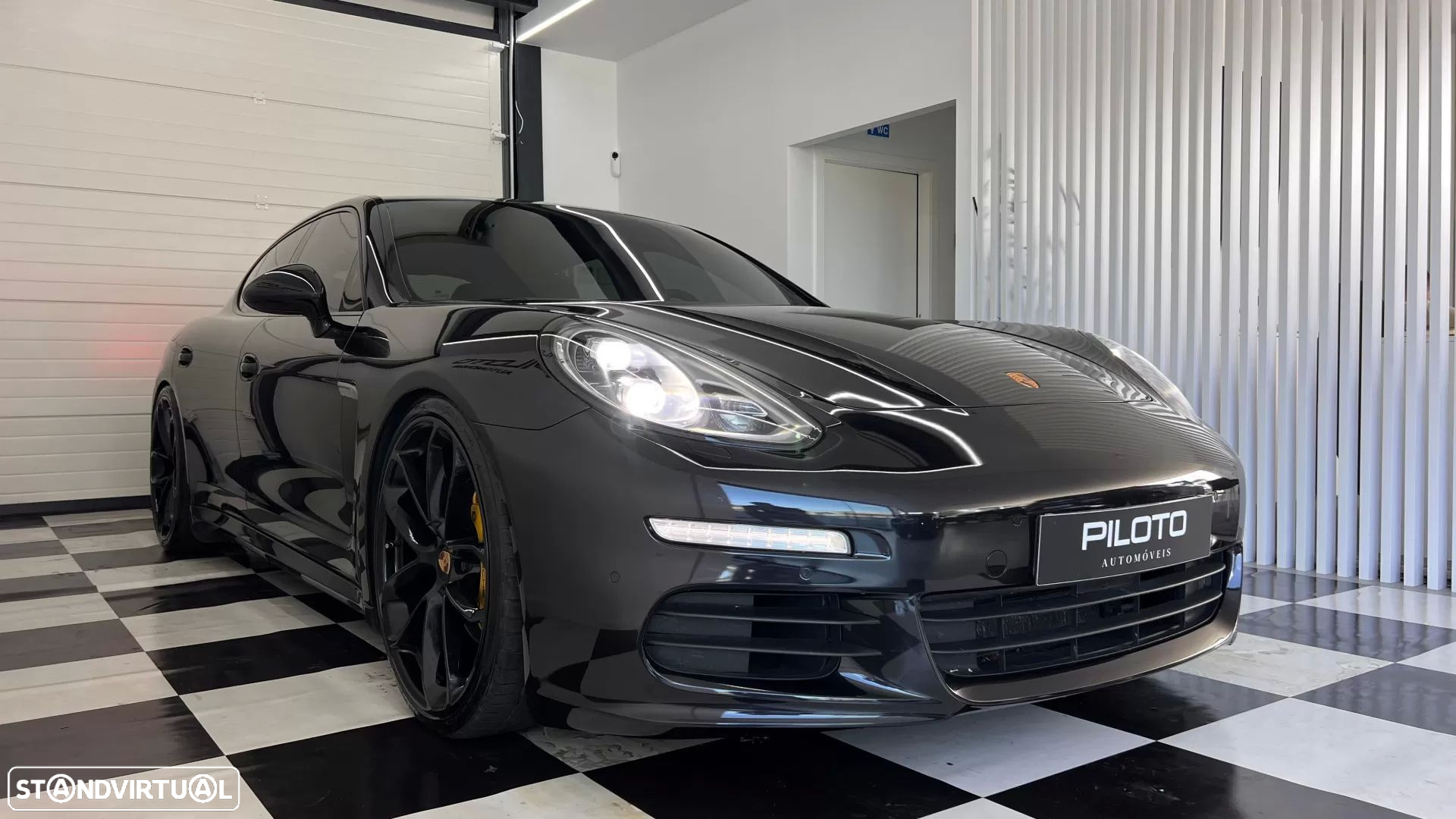Porsche Panamera Diesel Platinum Edition - 10