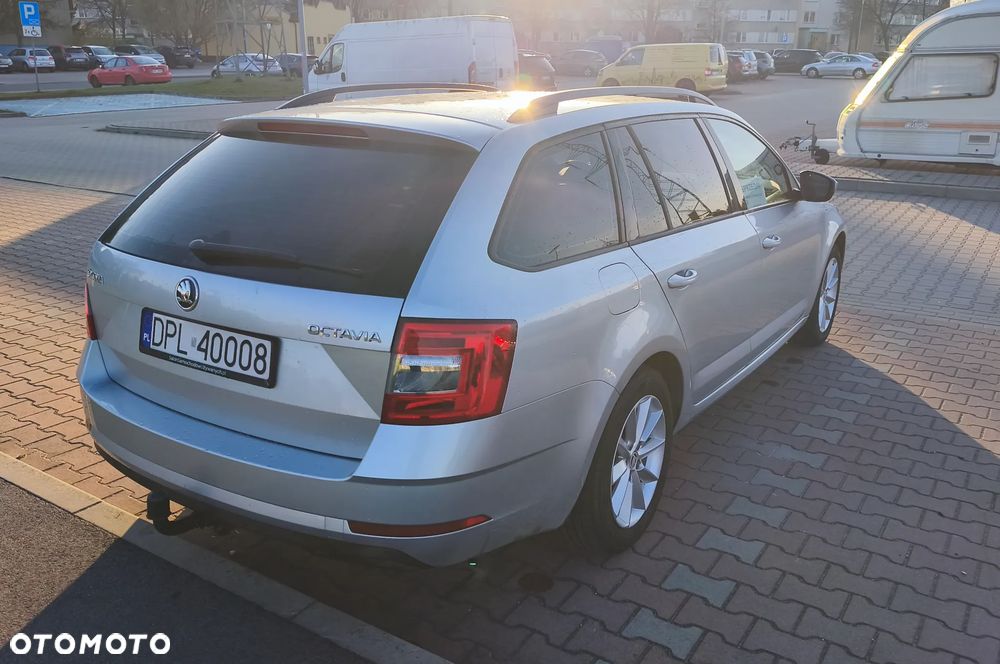 Skoda Octavia 1.6 TDI Ambition - 7