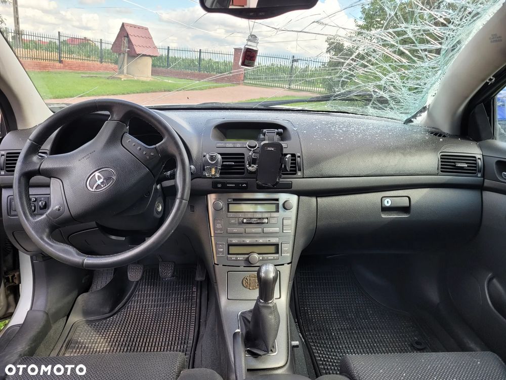 Toyota Avensis 2.0 D-4D Sol - 12