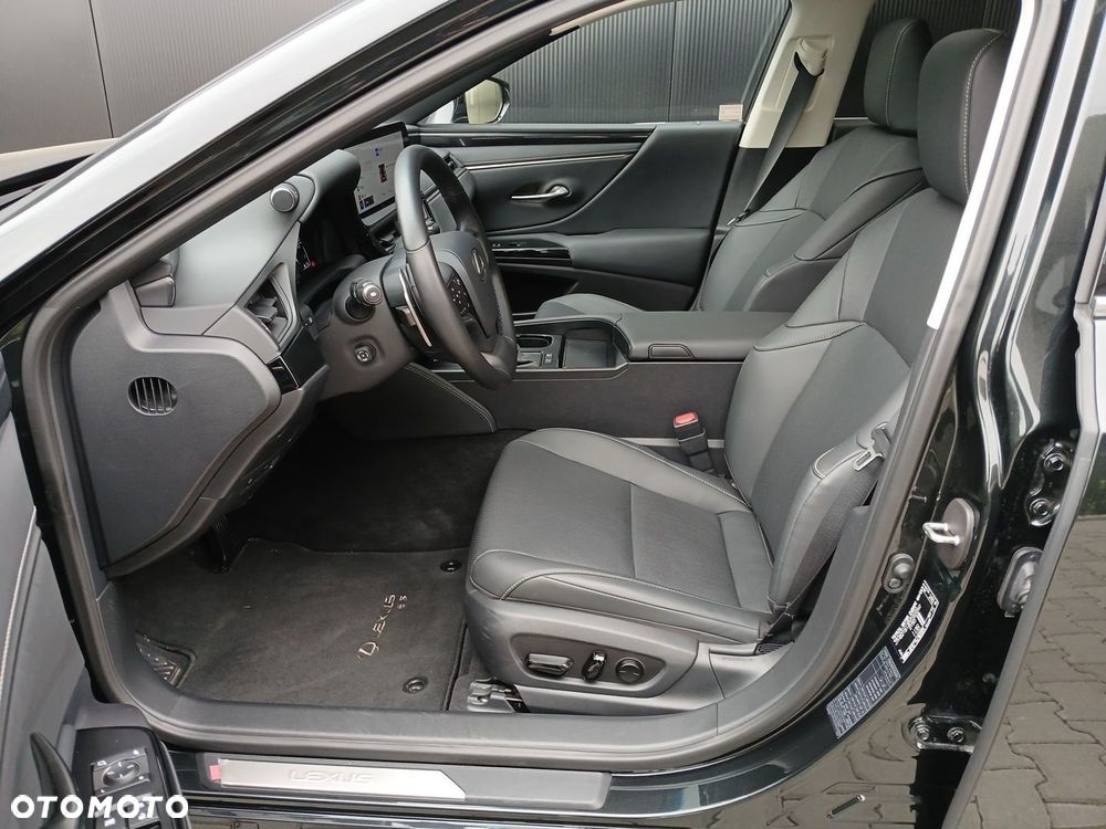 Lexus ES 300h Business Edition - 10