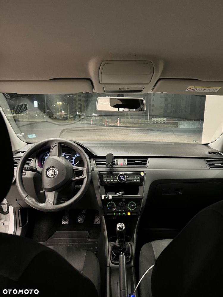 Skoda RAPID 1.0 TSI Active - 8