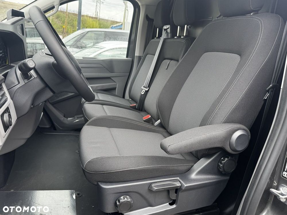 Volkswagen Transporter - 12