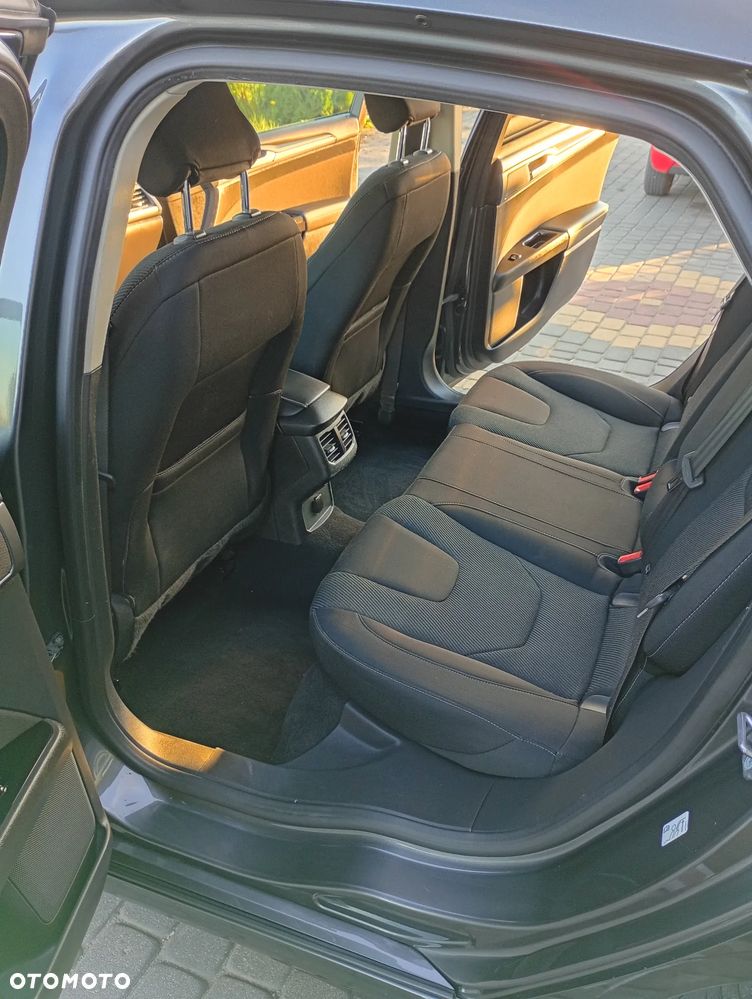 Ford Mondeo - 16