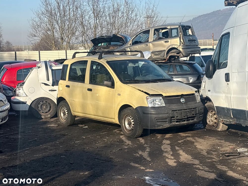 ZDERZAK TYLNY TYŁ FIAT PANDA CZARNY - 2