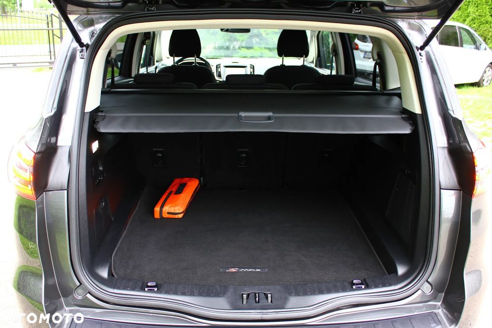 Ford S-Max 2.0 TDCi Titanium PowerShift - 35