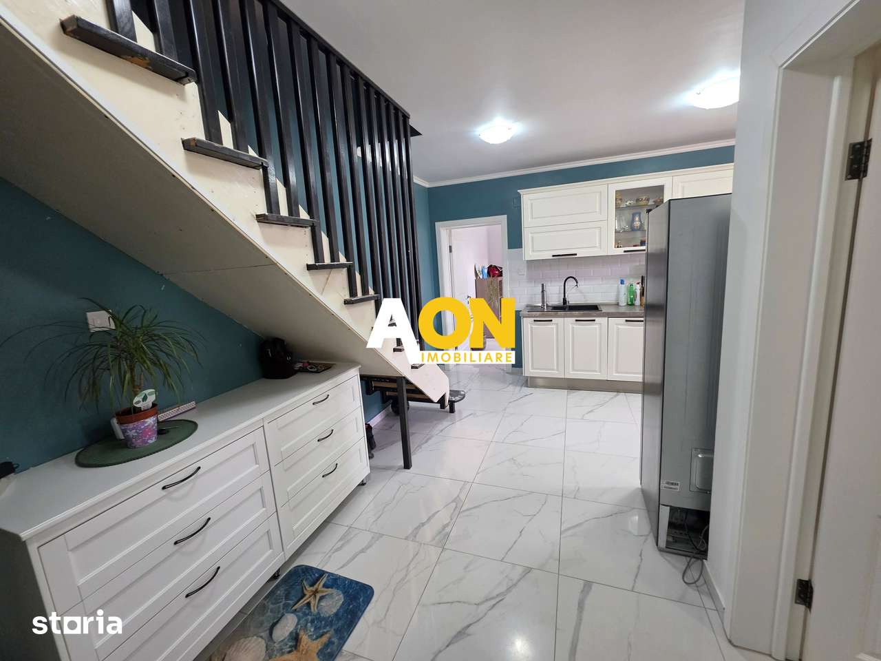 Apartament 3 camere + mansarda, cu garaj și boxă, mobilat, bloc nou — fotografia 1