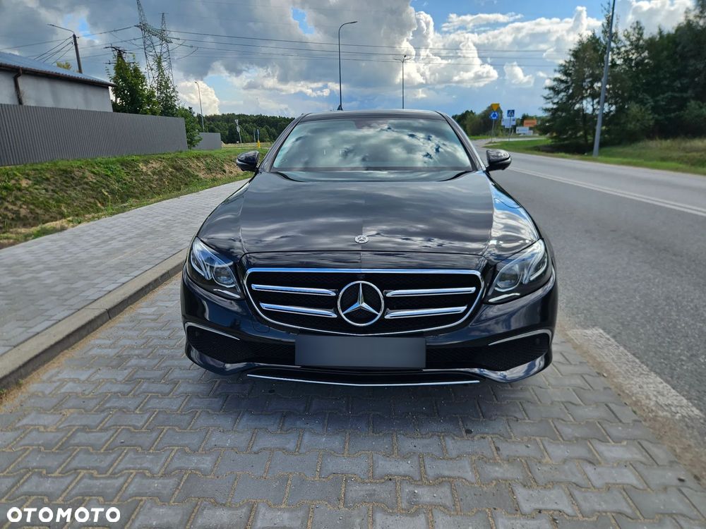 Mercedes-Benz Klasa E 220 d 4-Matic Business Edition 9G-TRONIC - 2