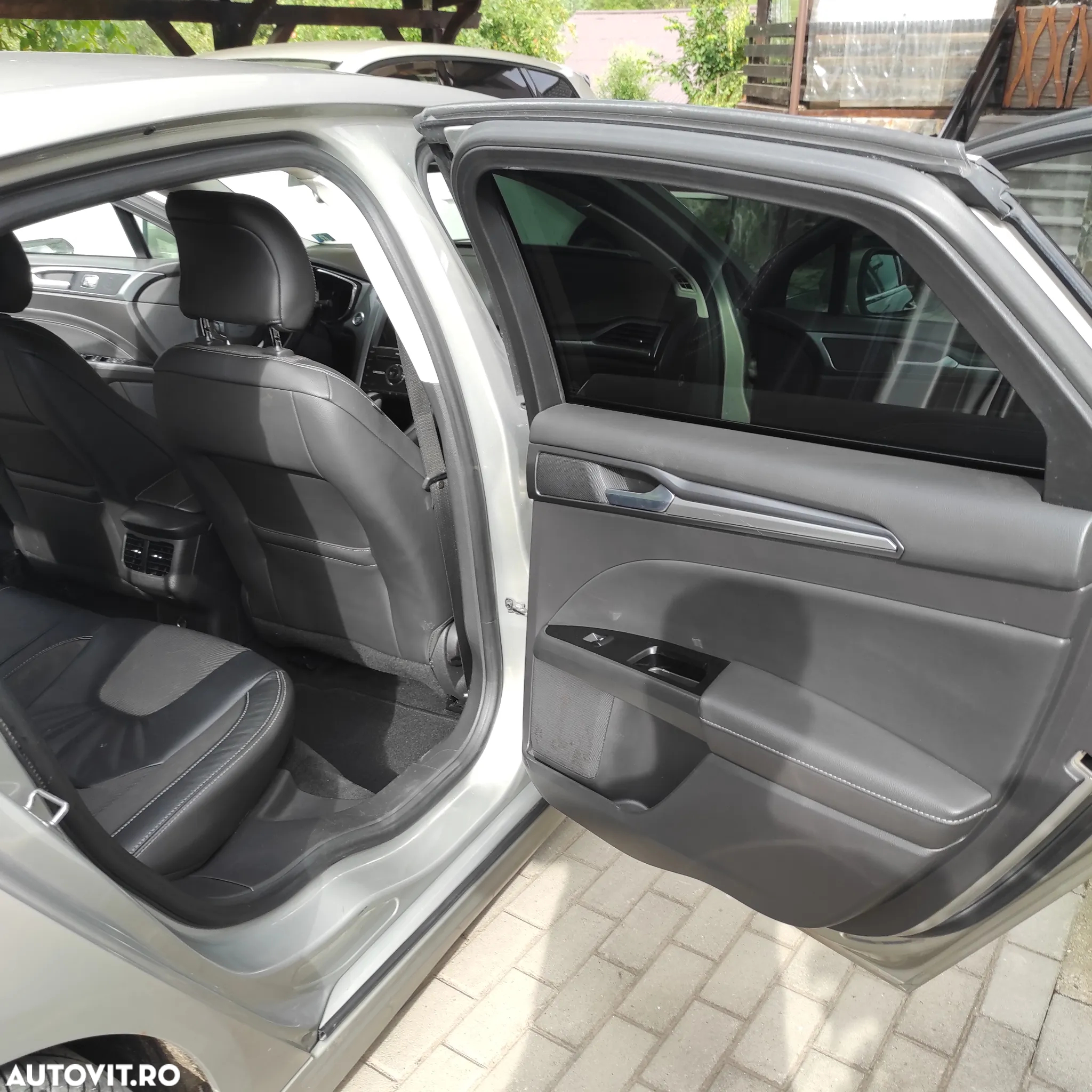Ford Mondeo - 11