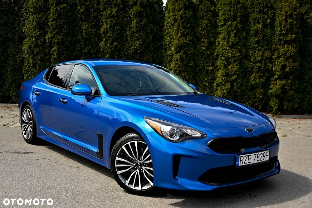 Kia Stinger - 1
