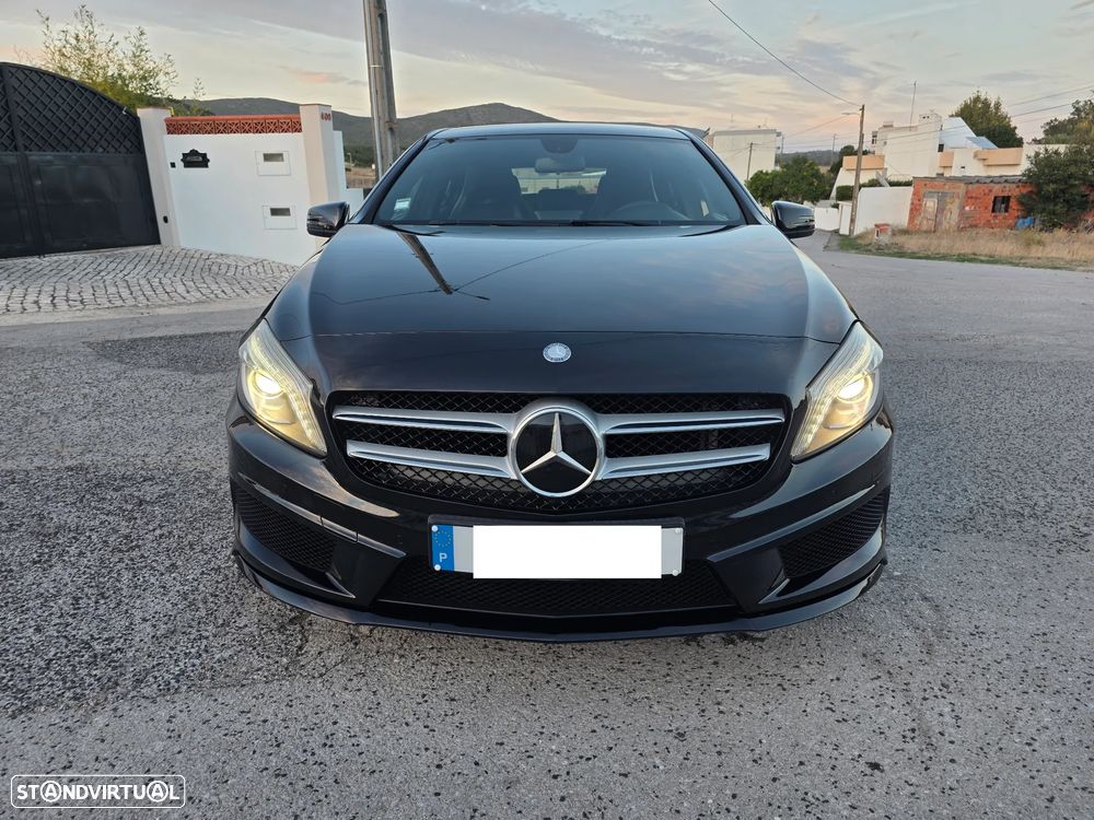 Mercedes-Benz A 180 d AMG Line - 14