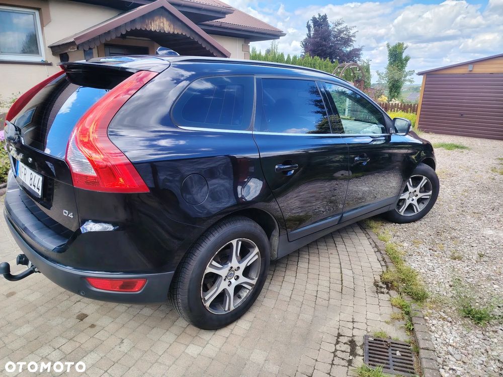 Volvo XC 60 D4 Momentum - 3
