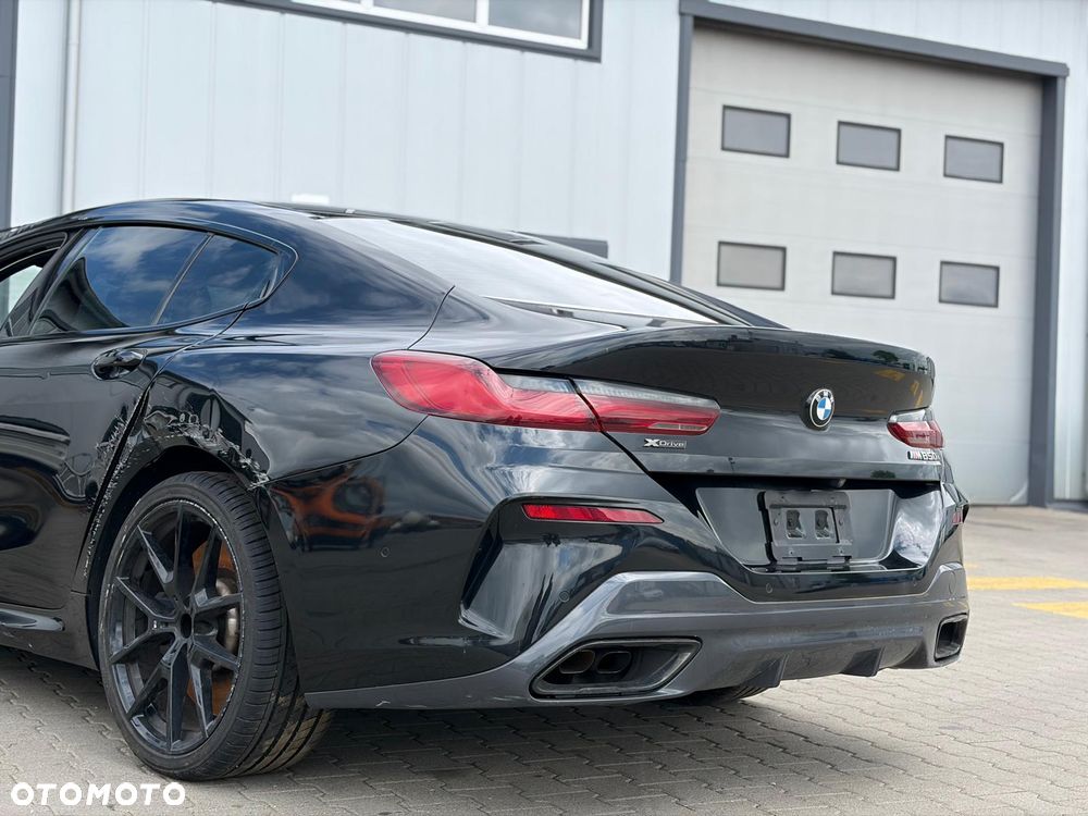 BMW Seria 8 - 14