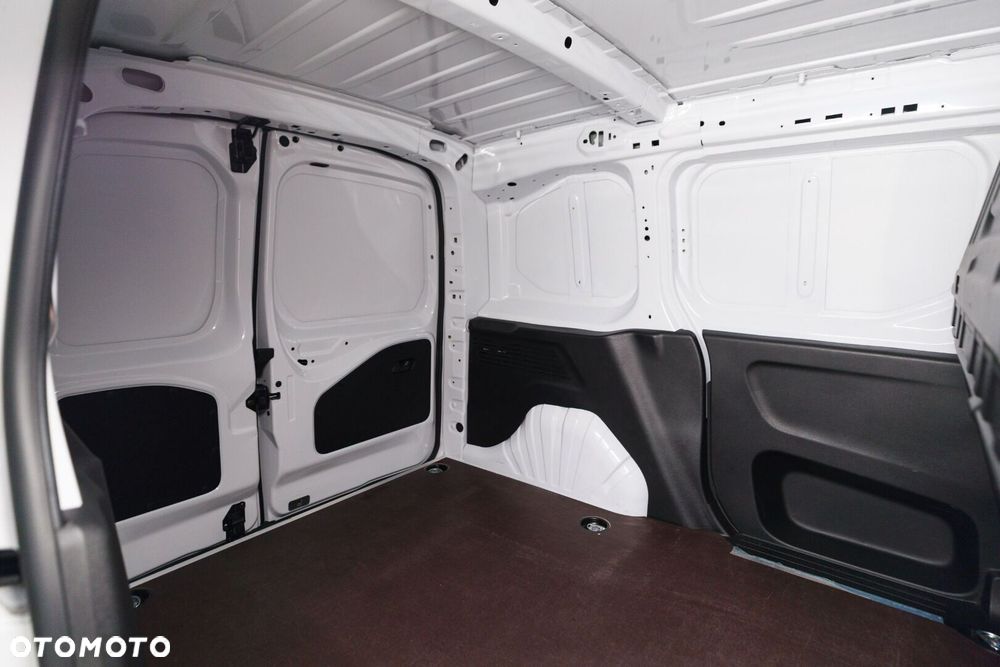 Toyota Proace City - 18