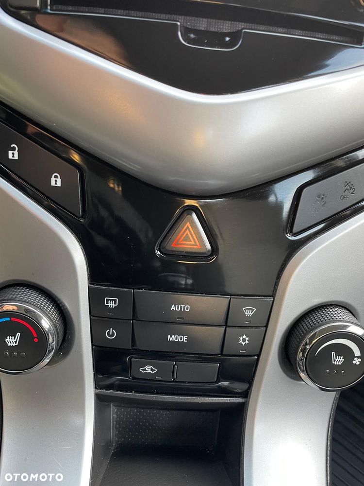 Chevrolet Cruze 2.0 D LTZ - 25