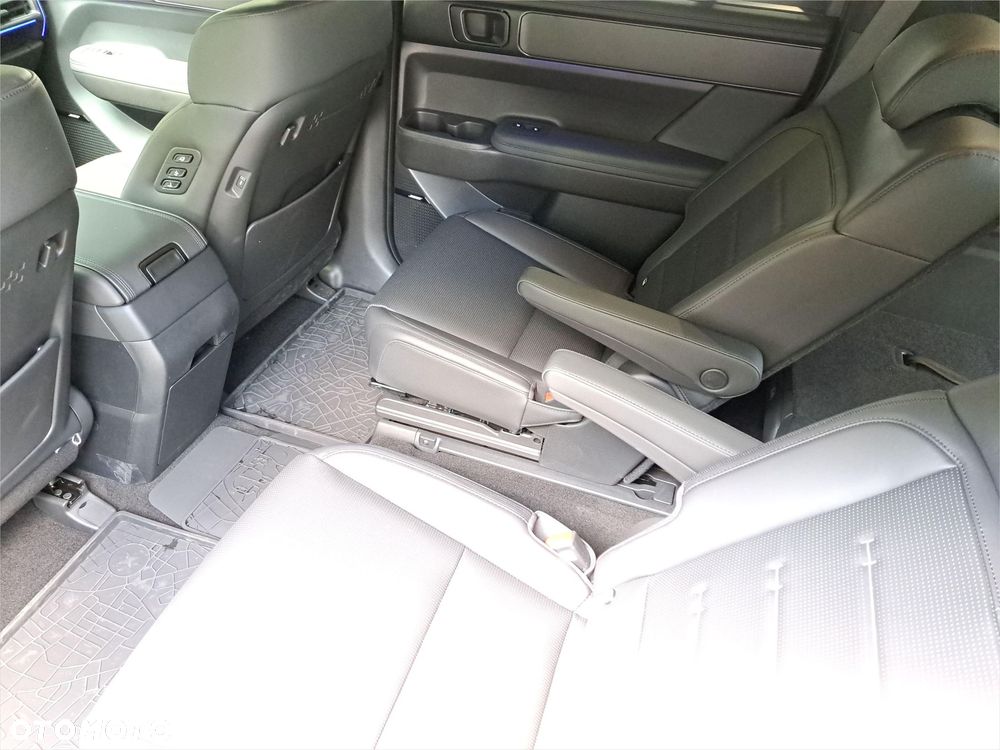 Hyundai Santa Fe - 11