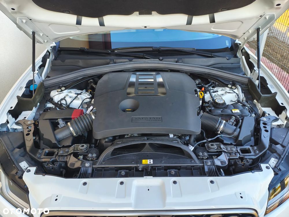 Jaguar F-Pace - 28