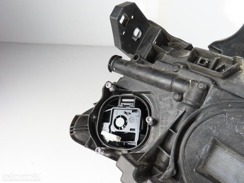 Farol LED Esquerdo Usado / Original MERCEDES-BENZ GLA-CLASS (X156) A1569067500 - 7