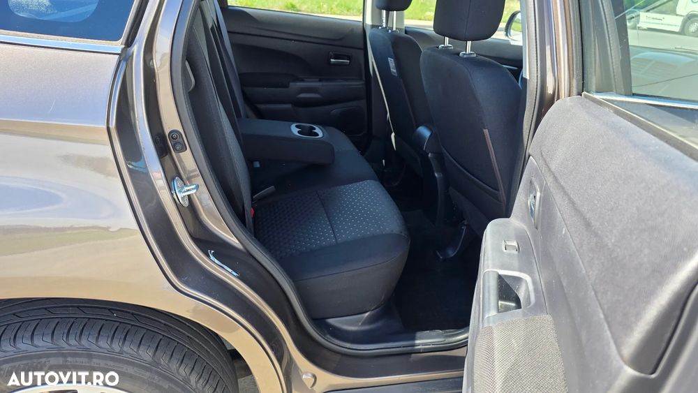 Mitsubishi ASX 1.8 DI-D 2WD Intro Edition - 10