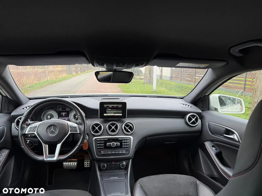 Mercedes-Benz Klasa A 250 4Matic 7G-DCT AMG Line - 21