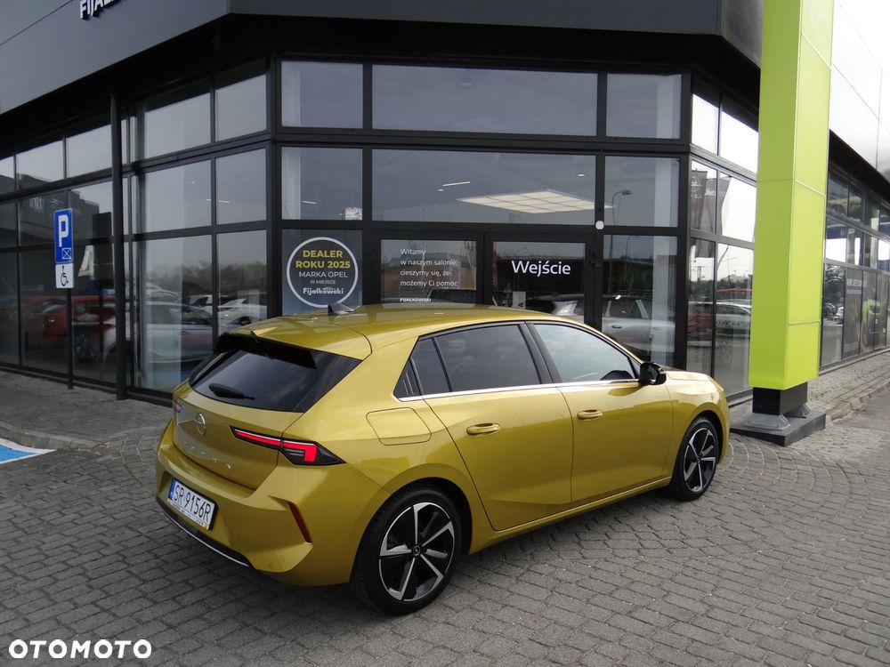 Opel Astra 1.2 T Elegance S&S - 3