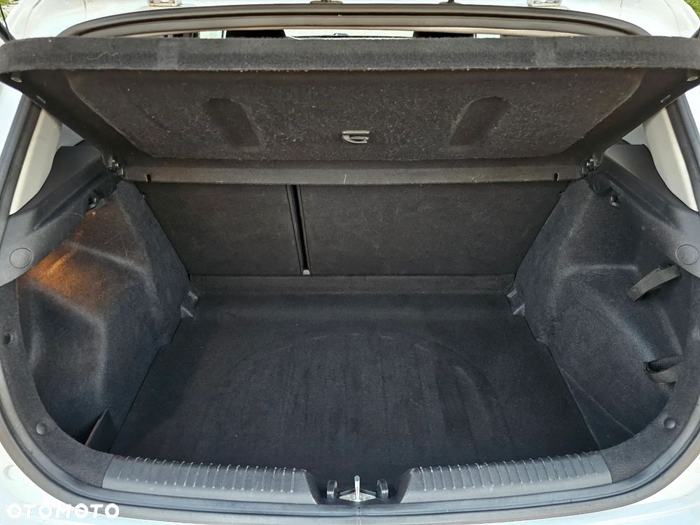 Kia Ceed 1.4 CVVT Fifa World Cup Edition - 19