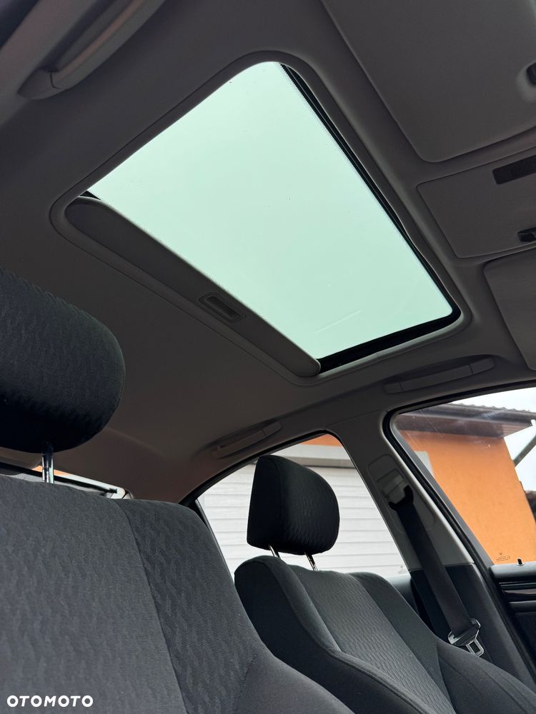 BMW Seria 3 ver-320i - 17