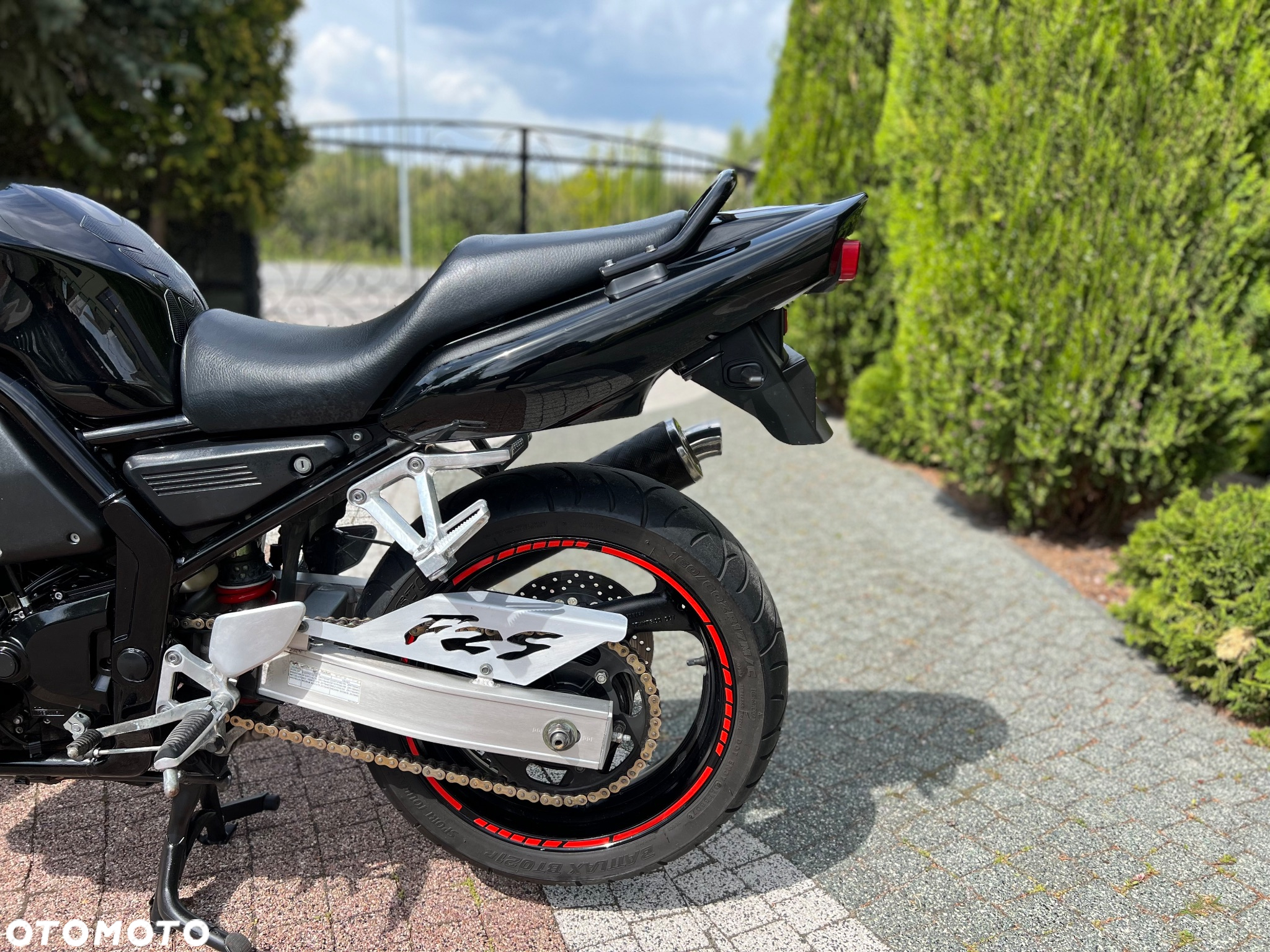 Yamaha FZS - 23