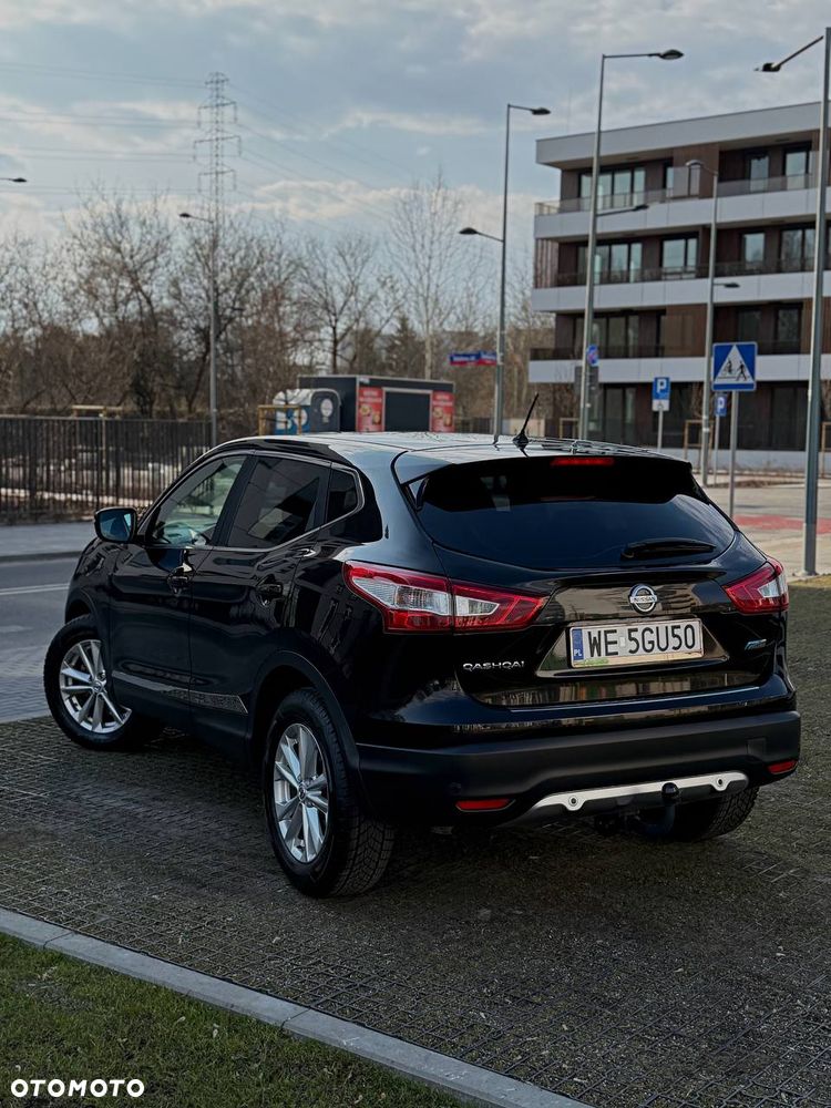 Nissan Qashqai 1.6 dCi Xtronic TEKNA+ - 3