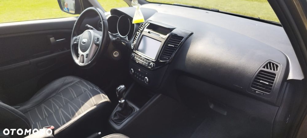 Kia Venga 1.4 Business Line - 8