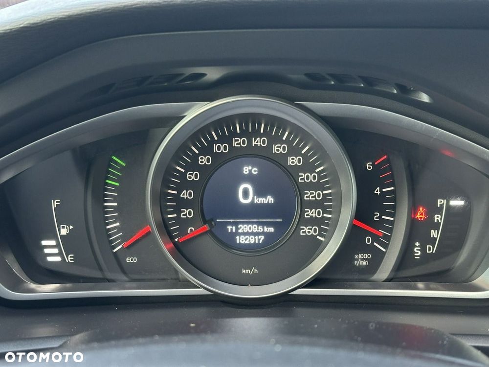 Volvo V40 - 21