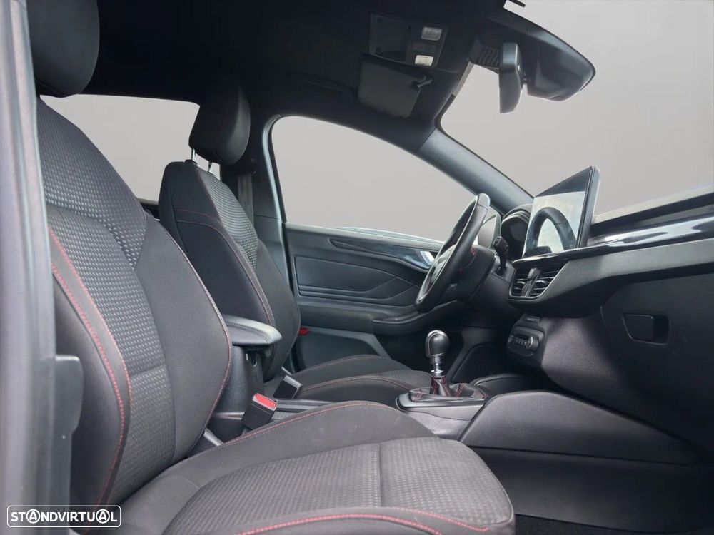 Ford Focus SW 1.0 EcoBoost MHEV ST-Line - 16