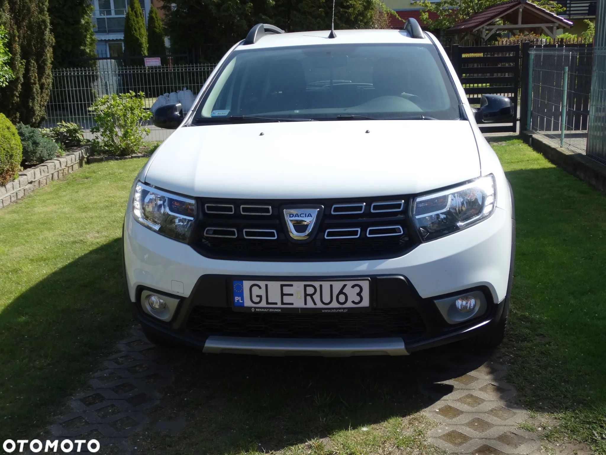 Dacia Sandero 1.0 TCe Laureate S&S - 1