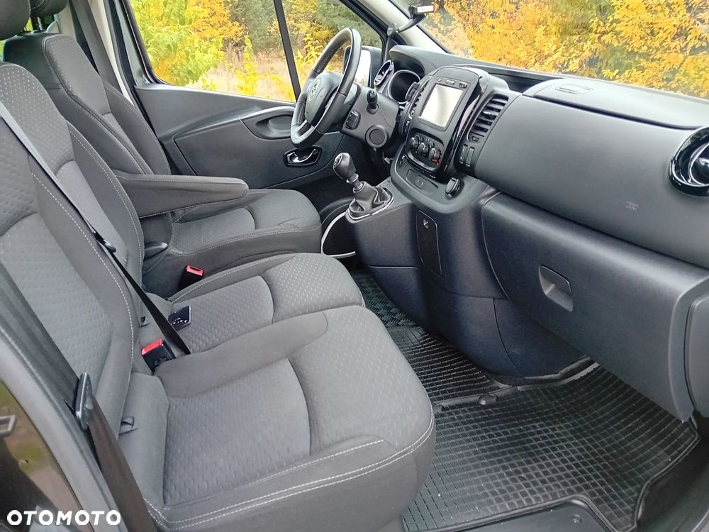 Opel Vivaro L2H1 2,9t Elegance Premium - 9