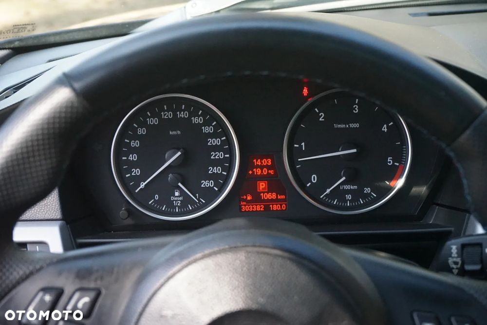 BMW Seria 5 525d xDrive Edition Sport - 17