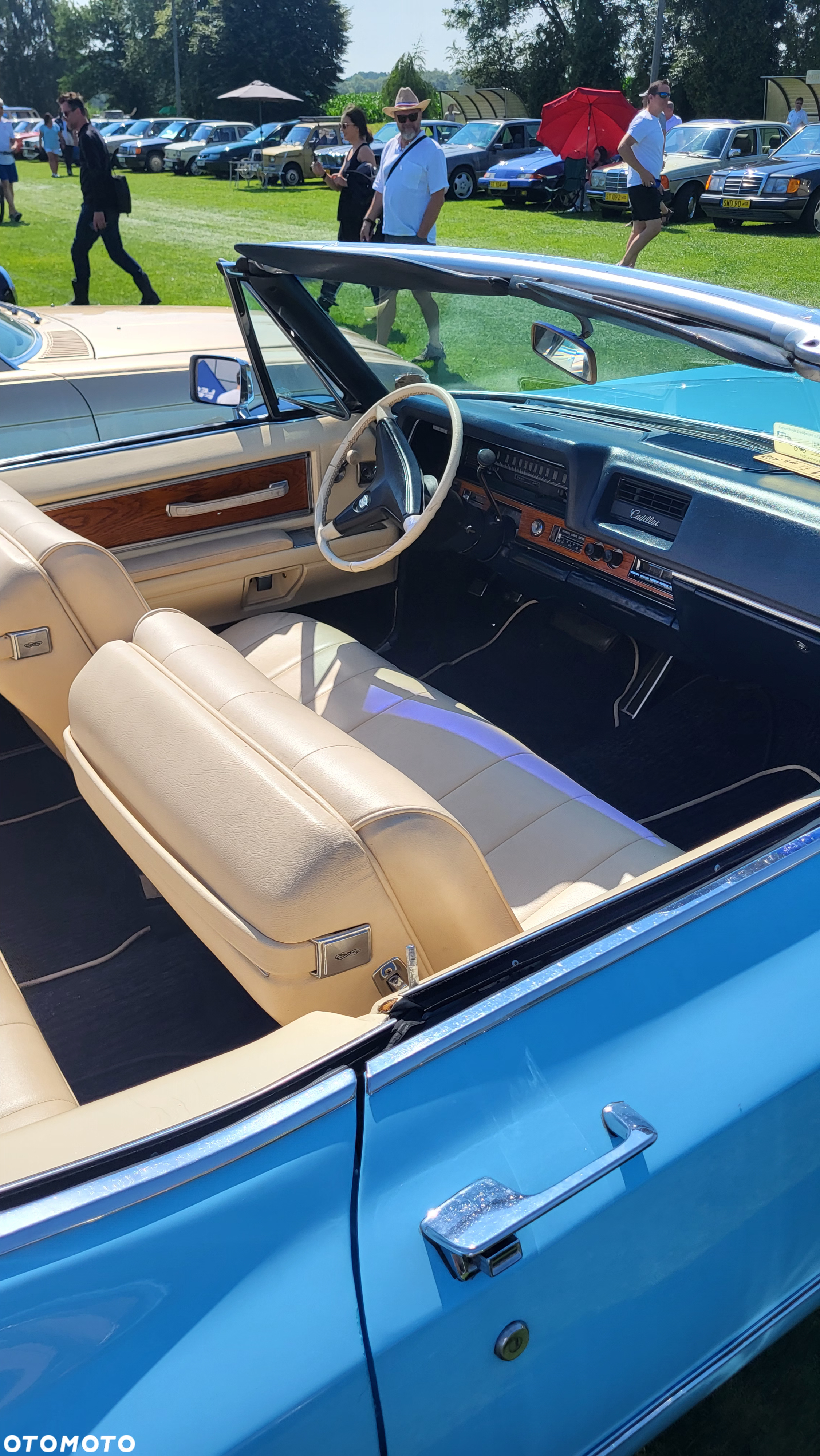 Cadillac Deville - 4