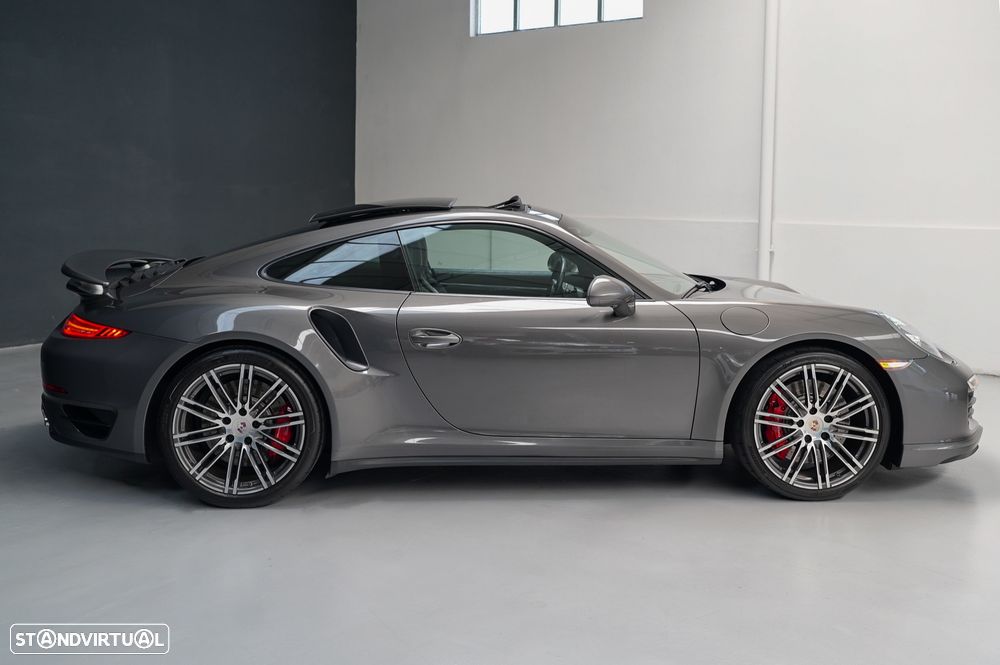 Porsche 911 (991) Turbo PDK - 12