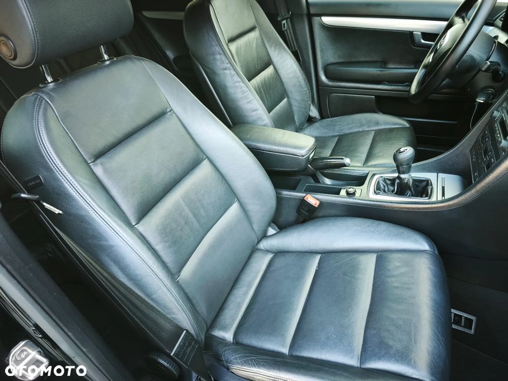 Audi A4 Avant 2.0 T FSI quattro - 19
