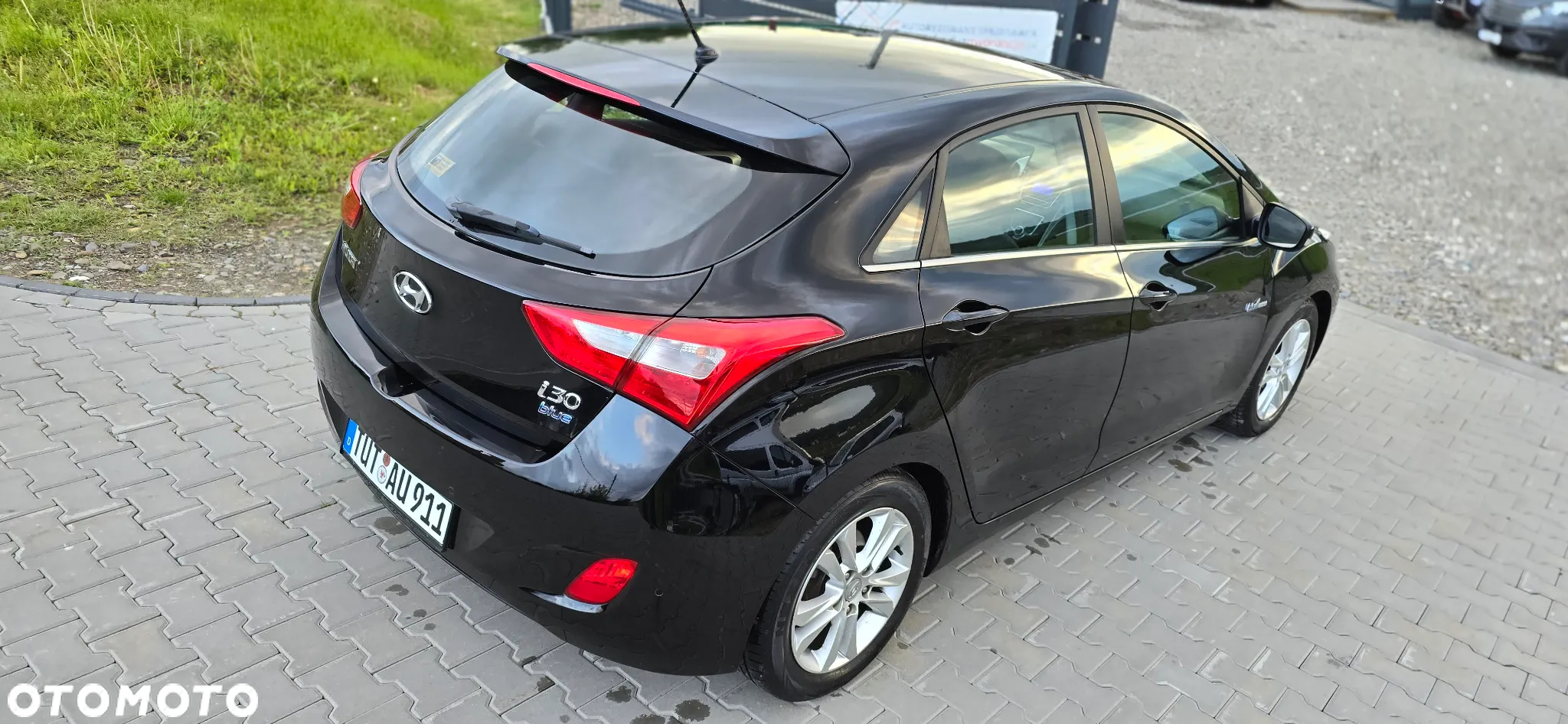 Hyundai i30 blue 1.6 CRDi Trend - 18