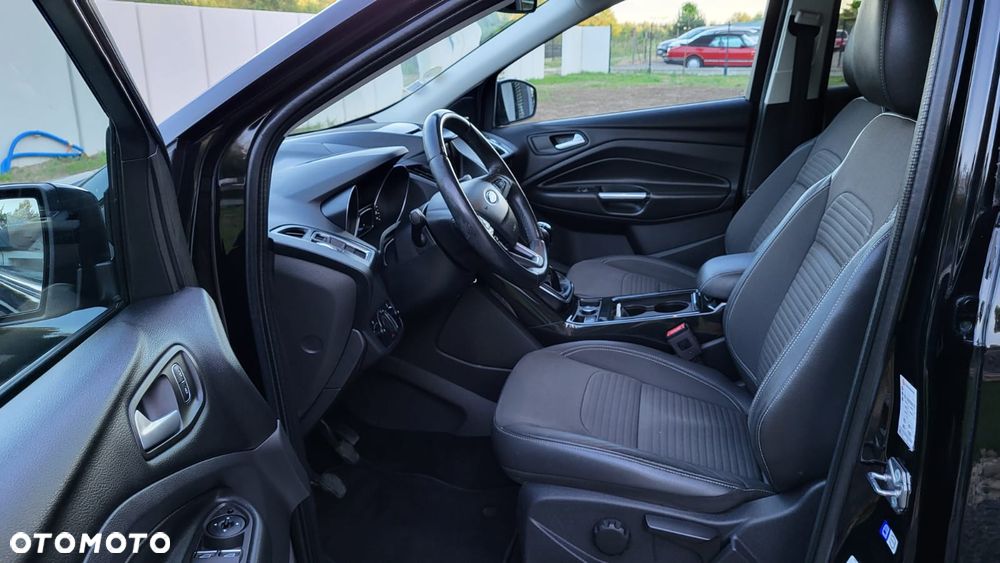 Ford Kuga 2.0 TDCi FWD Titanium - 19