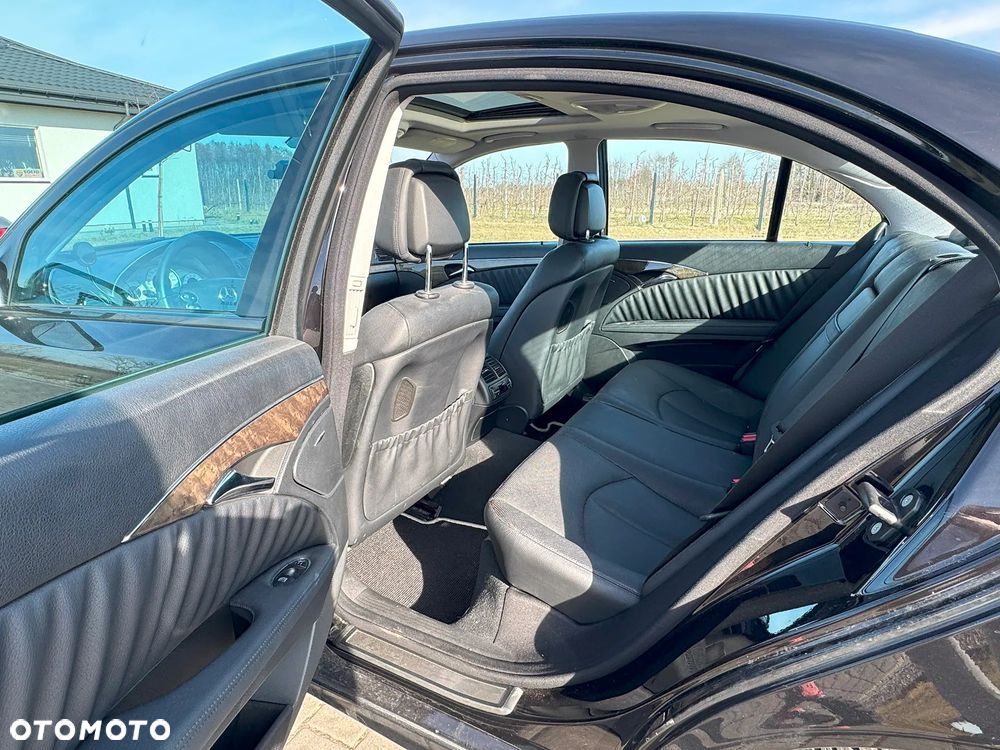 Mercedes-Benz Klasa E 350 CGI 7G-TRONIC Avantgarde - 7
