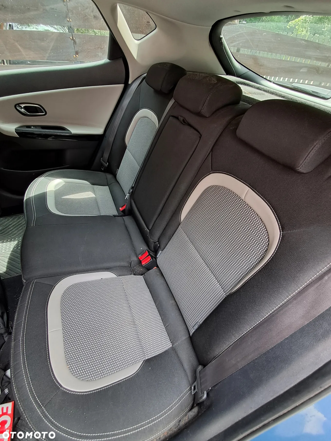 Kia Ceed - 4