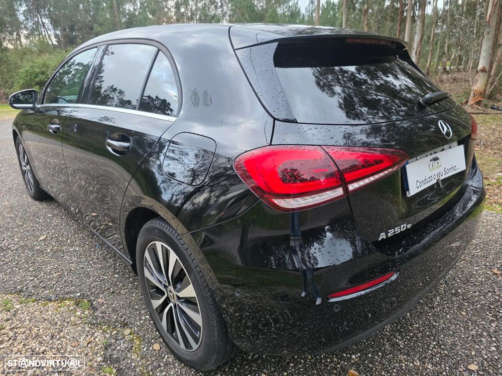 Mercedes-Benz A 250 e Progressive - 40