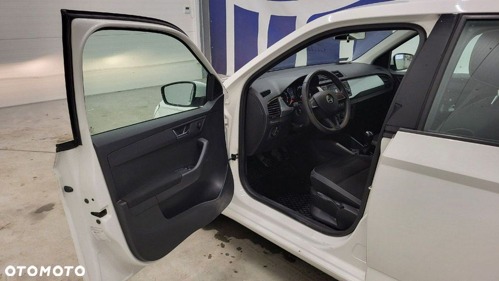 Skoda Fabia 1.0 TSI Ambition - 11