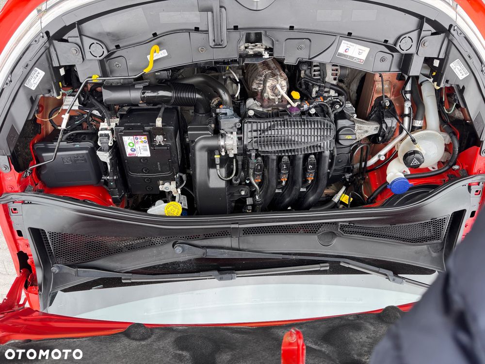 Citroën C3 Pure Tech 82 SHINE - 30