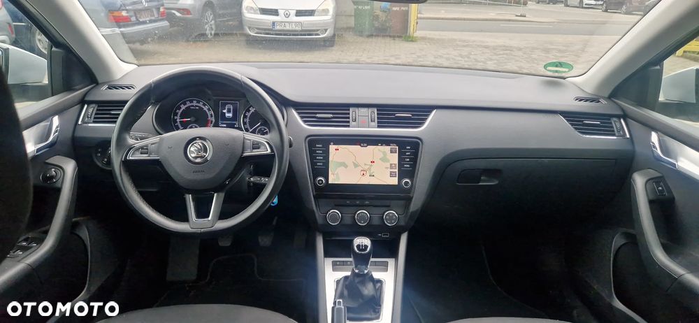 Skoda Octavia 1.6 TDI Premium Edition - 5